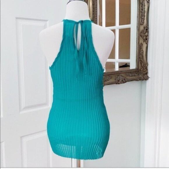 Halter Top Pleated Sheer Green Color Scoop Neck - Picture 2 of 8